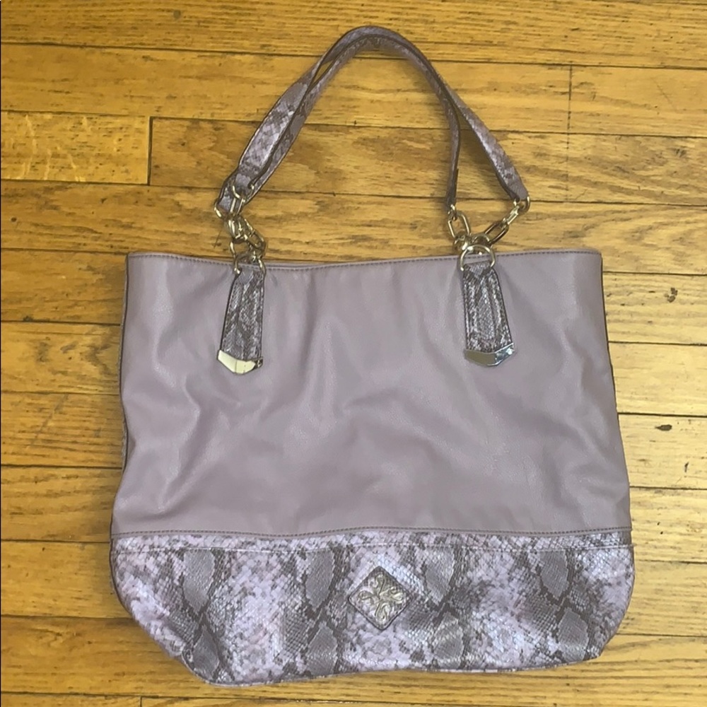 Simply Vera Vera Wang lilac bag